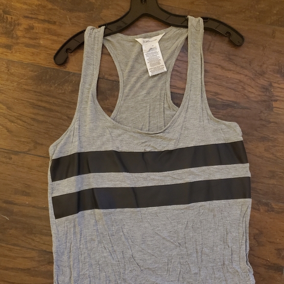 Bcbgeneration tank - Picture 2 of 4